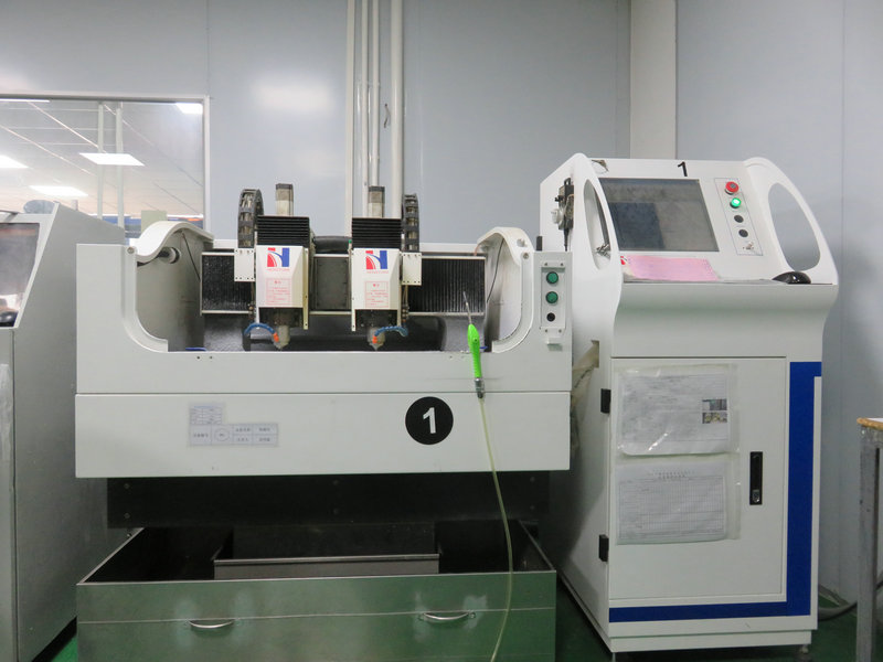 精(jing)鵰(diao)機